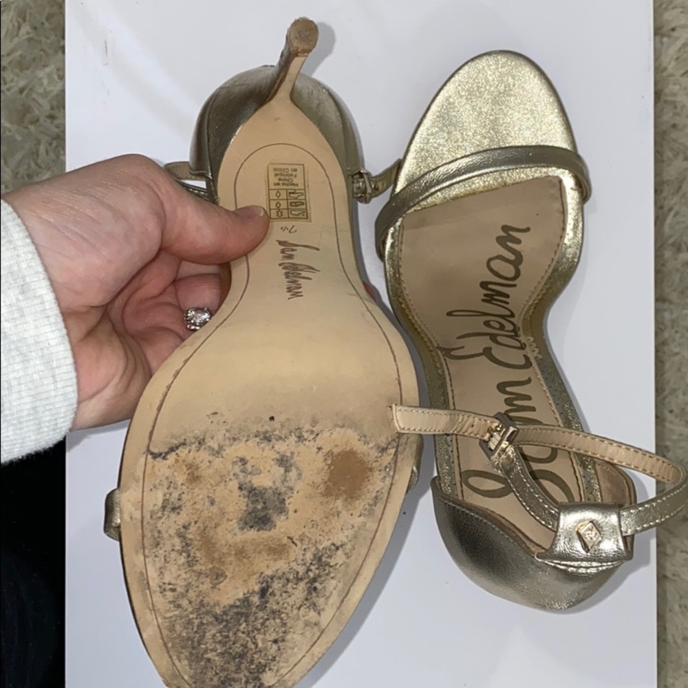 Heels - Picture 3 of 4